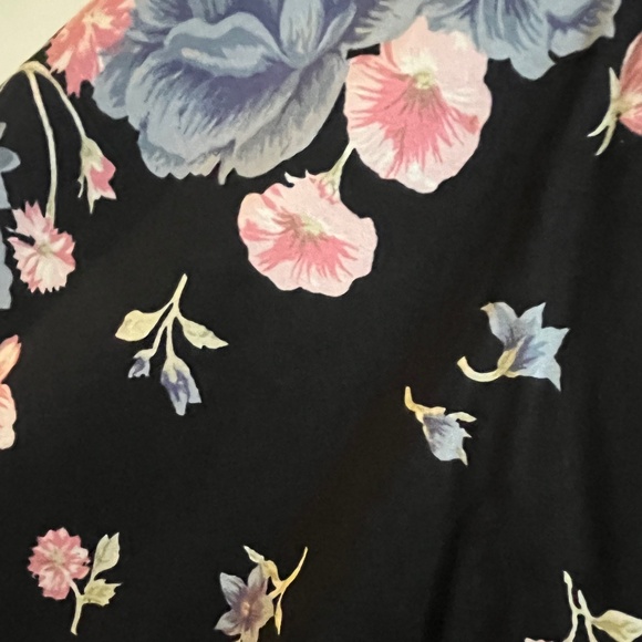 Krazy Kat Vintage Navy Blue with Shades of Pink Flowers Blouse - Picture 4 of 13